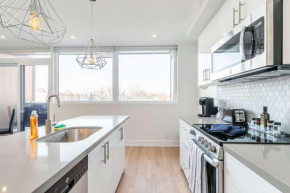 Modern 3BR Apartment Steps from High Park